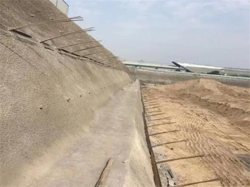 嘉峪关河道边坡加固